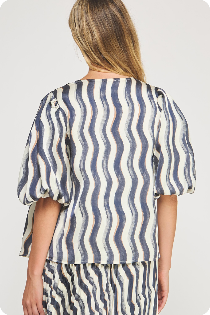Noelle Wavy Stripe Top in Navy Cream