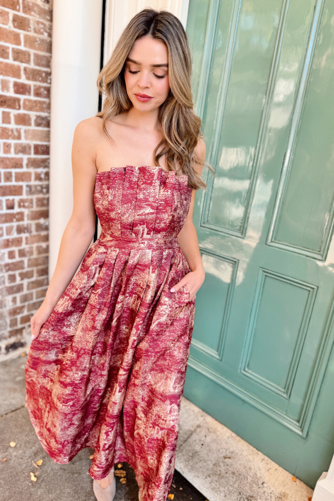 Annabell strapless dress in burgundy